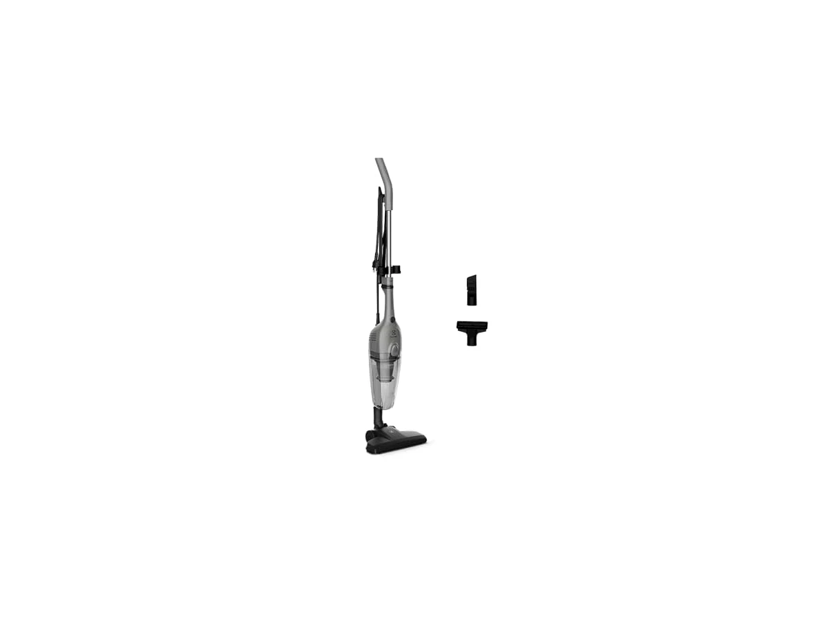 Revisão Aspirador de Pó Vertical com Fio Electrolux Cyclonic Power STK16: Força ciclônica real para tapetes e pisos frios