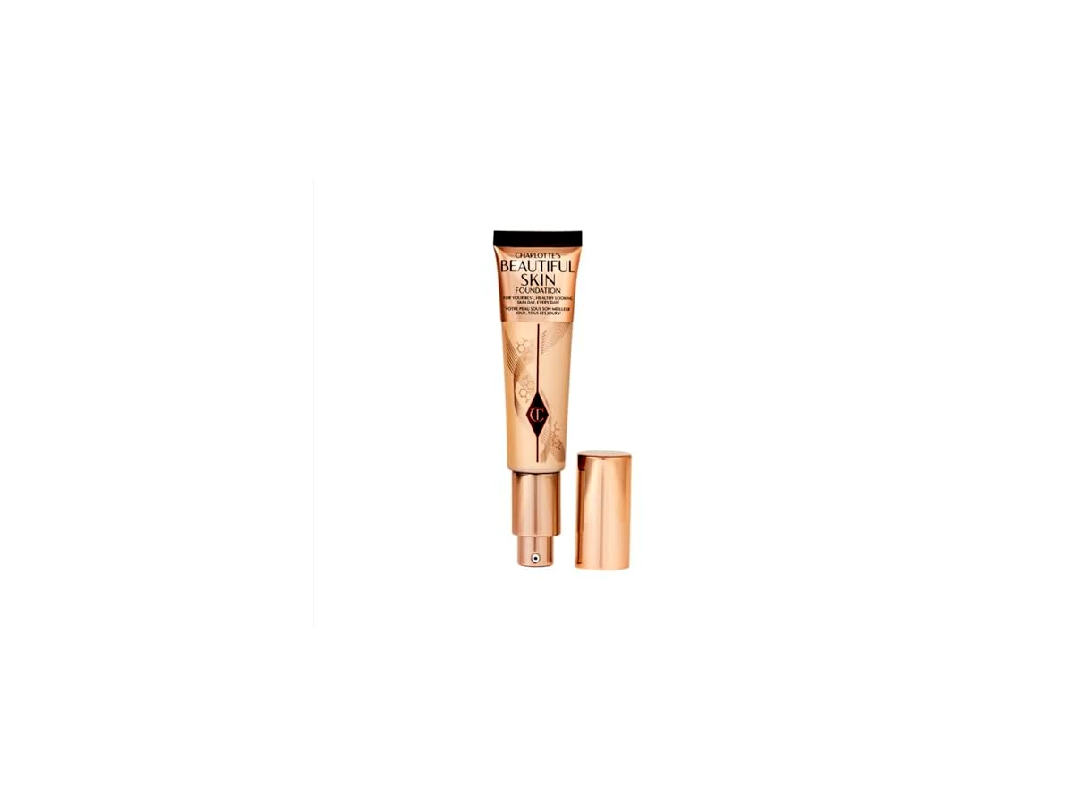 Revisão Charlotte Tilbury Charlotte's Beautiful Skin Foundation: hidratação e viço para peles ressecadas