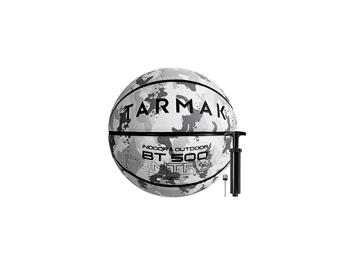 Revisão Tarmak BT500 Grip FIBA Indoor/Outdoor Tamanho 7: A escolha definitiva para o asfalto