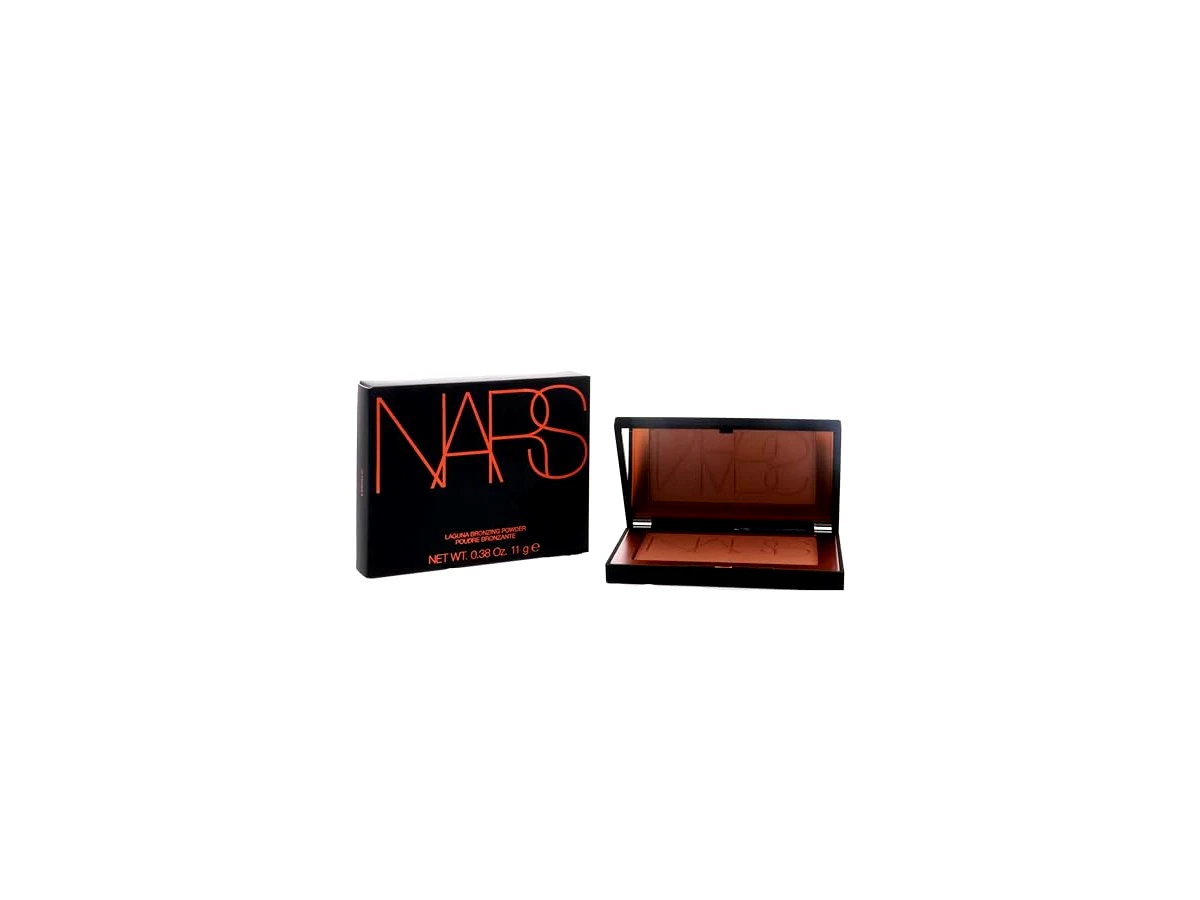 Revisão NARS Bronzing Powder - Cor 01 Laguna (Light Bronze com subtom neutro): o pó ideal para aquecer peles claras com brilho sofisticado e sem marcar texturas