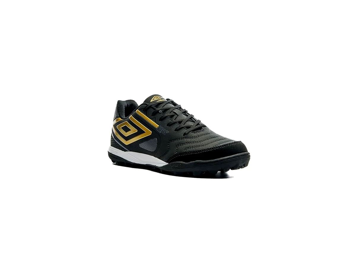 Revisão Nike Phantom GX 2 Pro TF: Agilidade e aderência absolutas, mas cuidado com a numeração