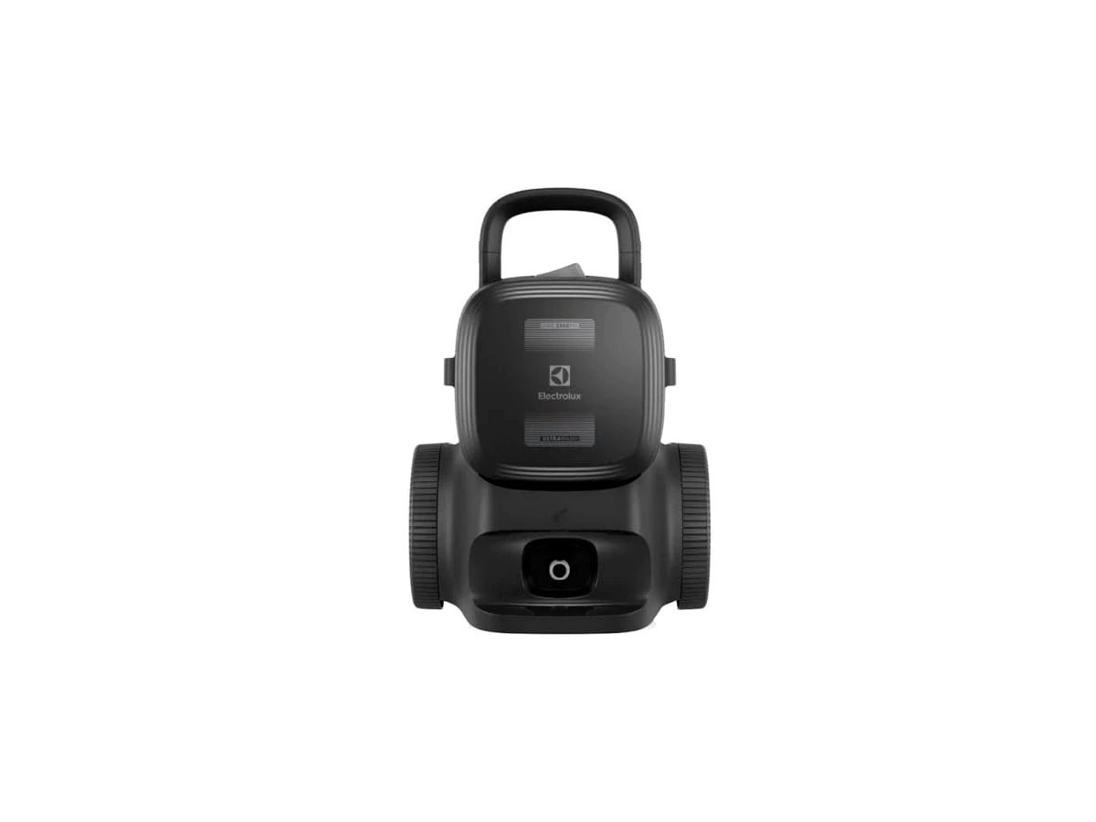 Revisão Electrolux UltraWash UWS2200 127V: praticidade na aplicação de sabão, mas exige paciência em faxinas longas