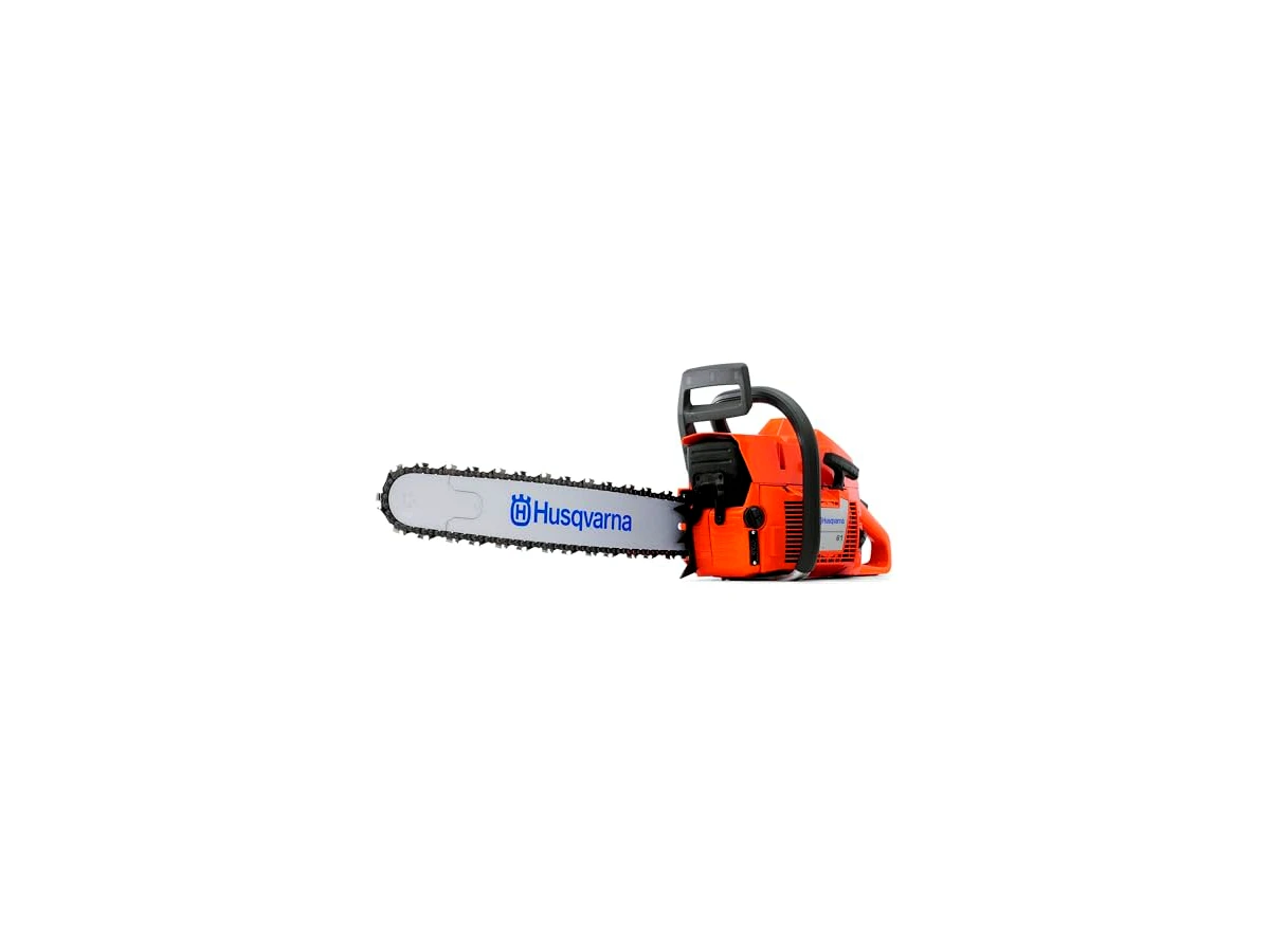Revisão Husqvarna 61 (Sabre 18"): A rainha rústica do torque para trabalho florestal pesado