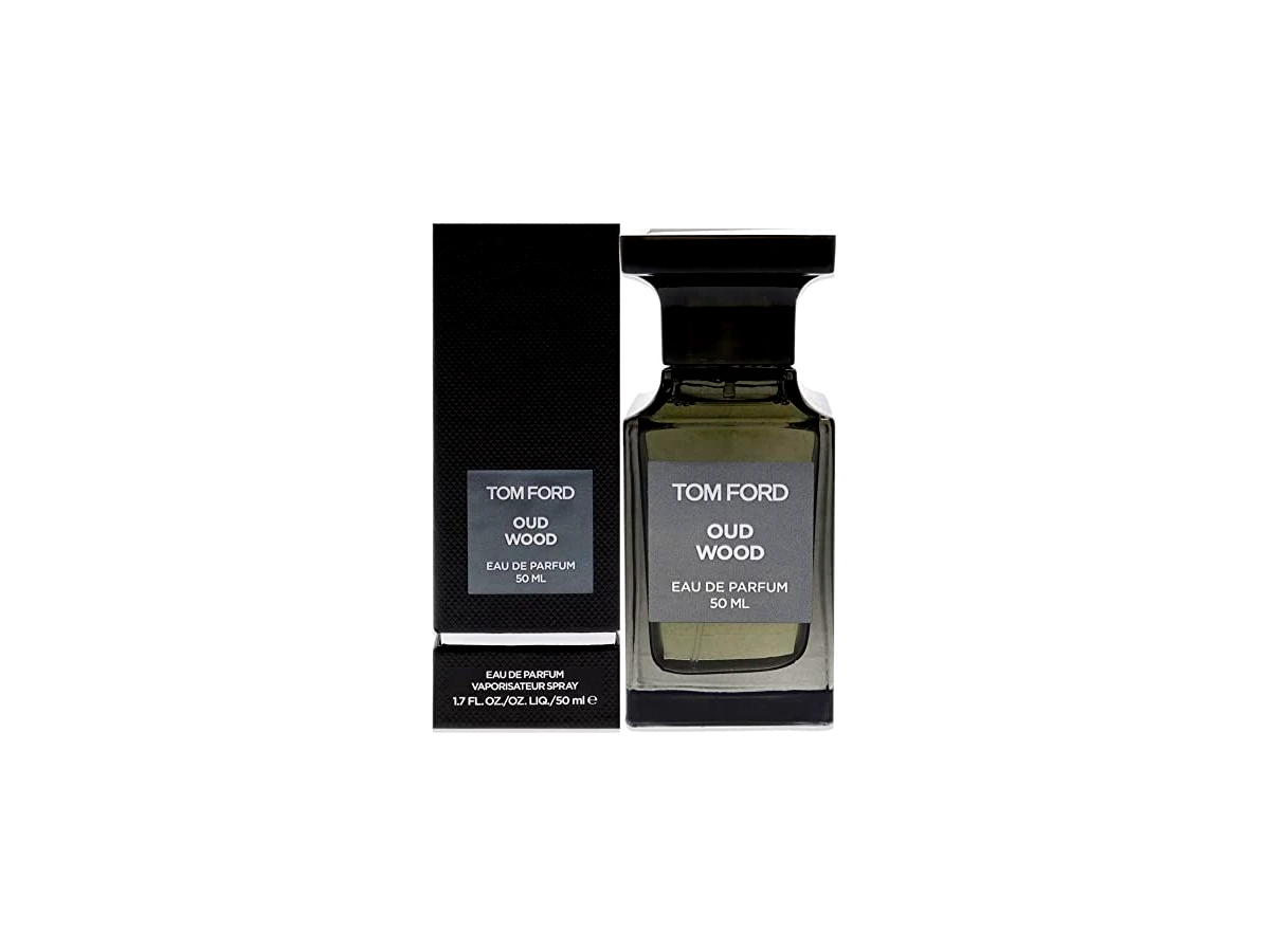 Revisão Tom Ford Oud Wood Eau de Parfum - Private Blend (Frasco de 50ml): o ápice da elegância amadeirada para o ambiente corporativo