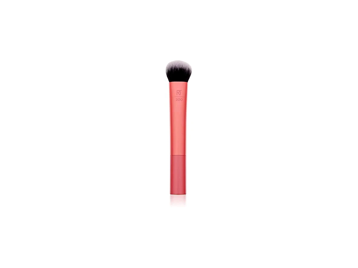 Revisão Real Techniques Expert Face Brush RT 200: Polimento impecável para bases cremosas e líquidas