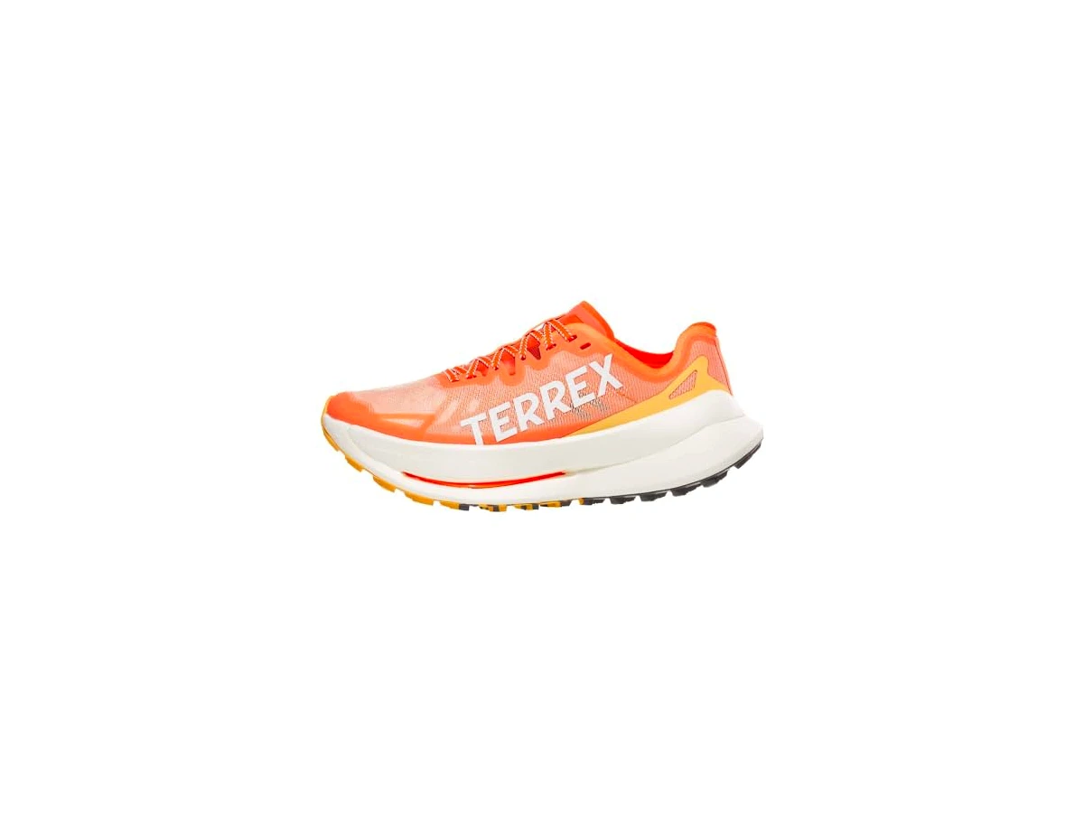 Revisão Adidas Terrex Agravic Speed Ultra: o "super shoe" definitivo para estradões e ultramaratonas