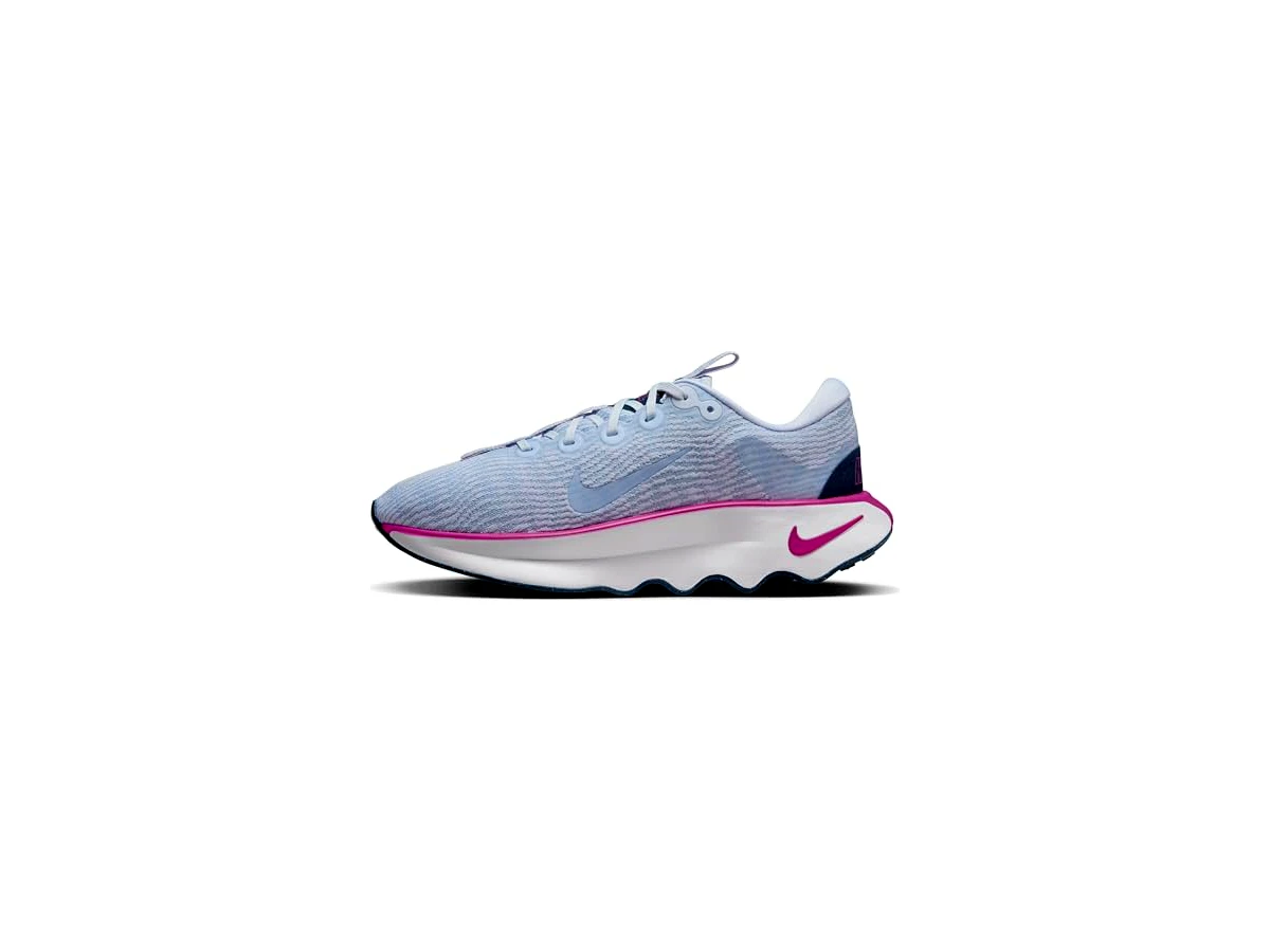 Revisão Nike Tênis Feminino Motiva Walking Shoe: geometria inovadora que poupa as pernas em longas caminhadas